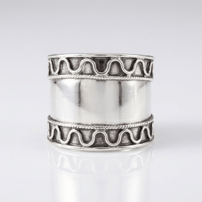 SILVER SHELL STRIPE RING