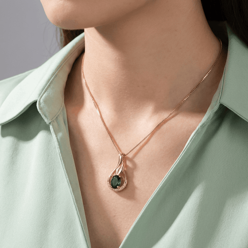 EMERALD FLOWER ROSE GOLD NECKLACE