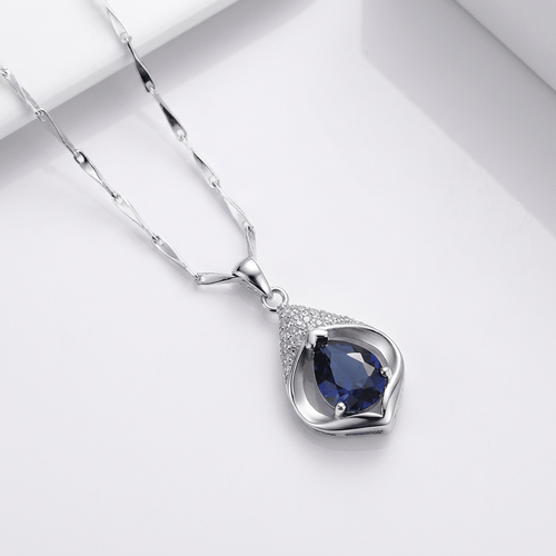 SILVER DIAMOND SAPPHIRE VINTAGE NECKLACE