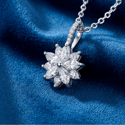FLOWER NOSTALGIA NECKLACE