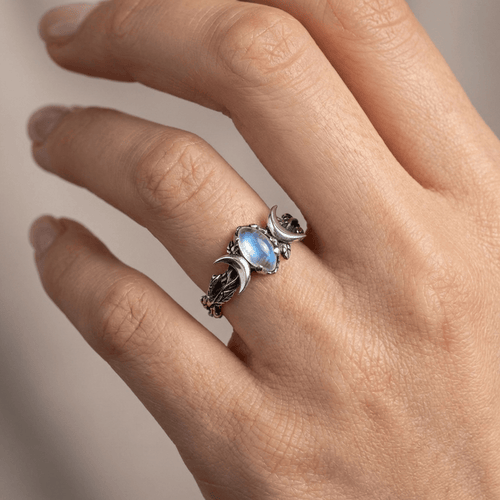 MOON GLOW RING