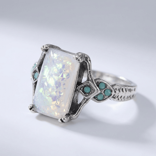 AURORA OPAL RING