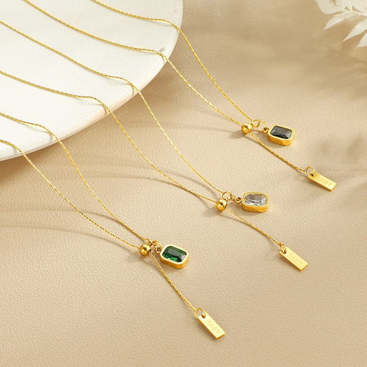 VINTAGE EMERALD LARIAT NECKLACE