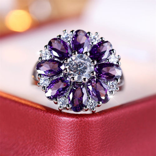 ROYAL FLOWER RING