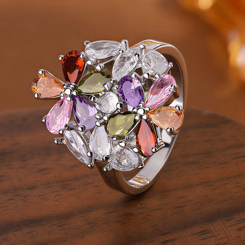 COLORFUL PETALS RING