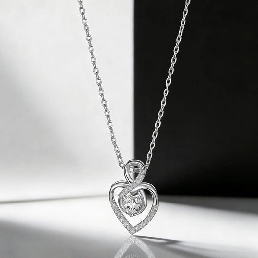 DANCING HEART ZIRCONIA NECKLACE