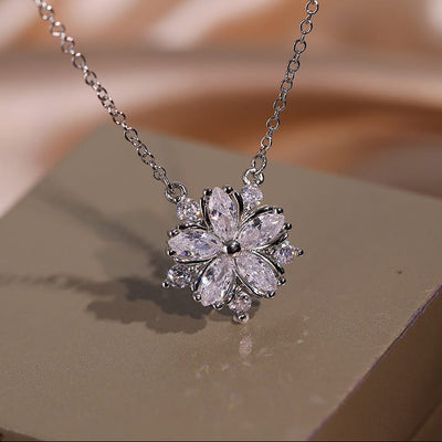 ZIRCONIA FLOWER RADIANCE NECKLACE