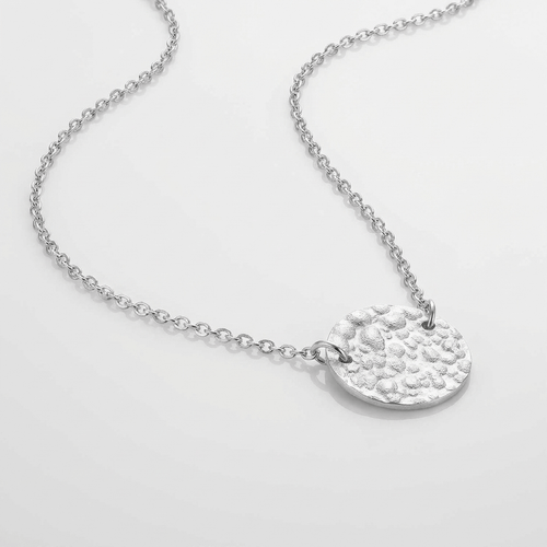 GOLD HAMMERED DISC NECKLACE
