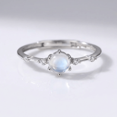 SILVER MOONSTONE VINTAGE RING - (ADJUSTABLE)